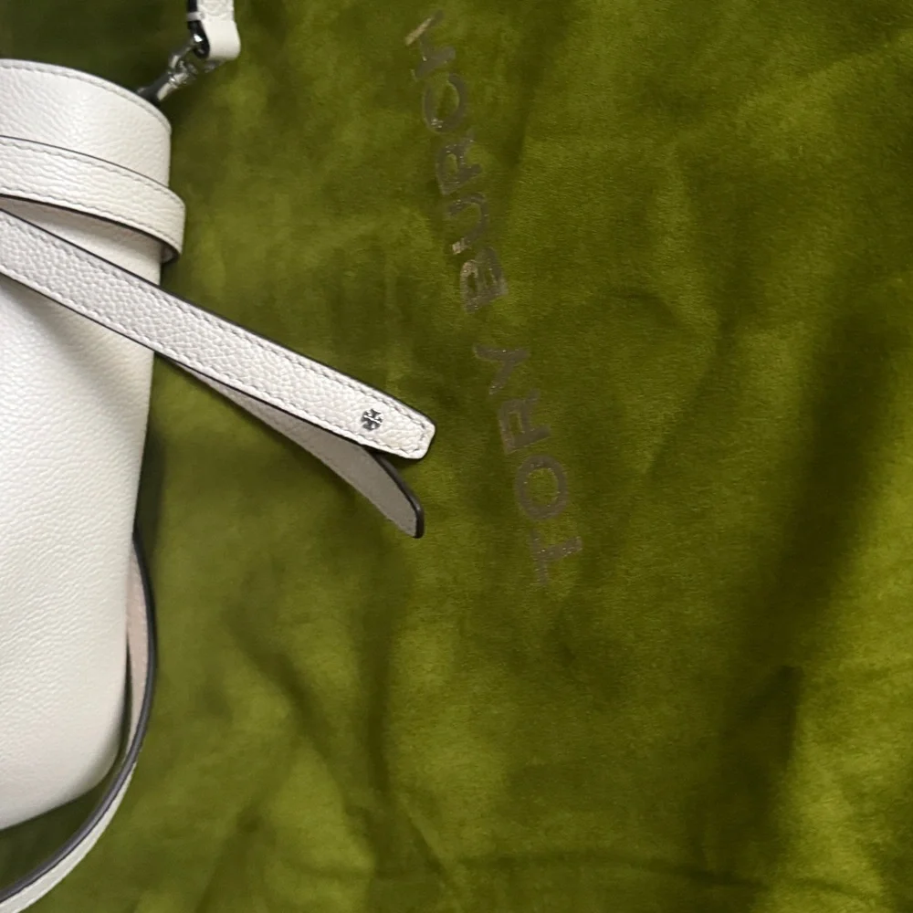 TORY BURCH Small Romy Tote Light Cream Leather Bag Handbag Silver Accents - Picture 12 of 16